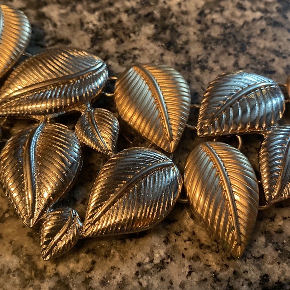 Necklace - Picture 2 of 3